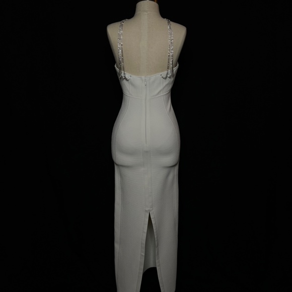 Withe dress - Picture 4 of 5